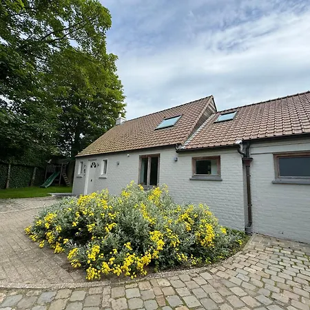 De Veldmuis, Met Mooie Speelhoek En Speelhuis Holiday home *