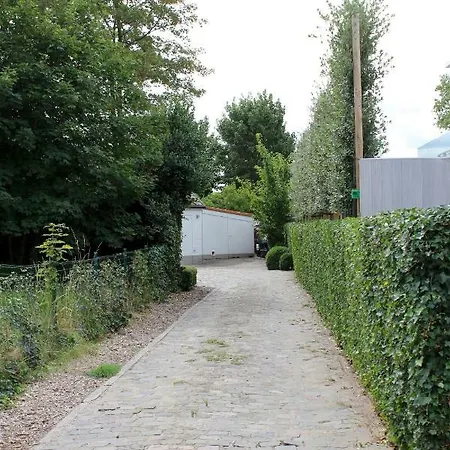 De Veldmuis, Met Mooie Speelhoek En Speelhuis Koksijde